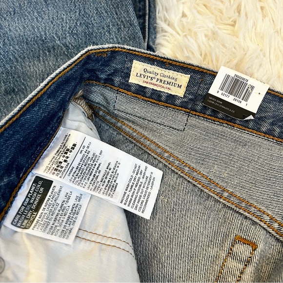 Levi's 501 Skinny Non Stretch Classic Blue Distressed Women's Jeans 31 X 30 NWT - Picture 7 of 14